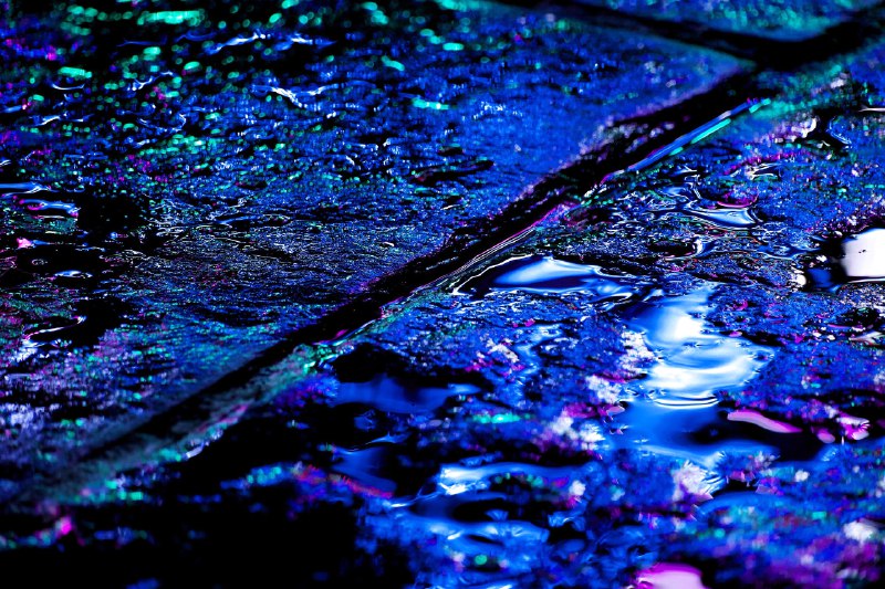 ----------------------A walk in the city at night as the heavens open.#photography #AbstractPhotography #StreetPhotography #NeonRainsource----------------------A walk in the city at night as the heavens open.#photography #AbstractPhotography #StreetPhotography #NeonRainsource