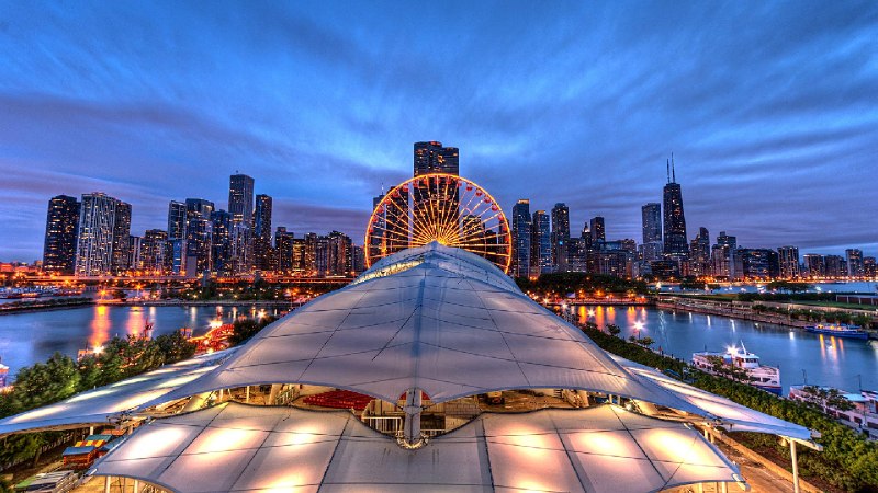 海军码头，芝加哥，伊利诺伊州，美国 (© Christopher.F Photography/Getty Images)via Bing每日壁纸