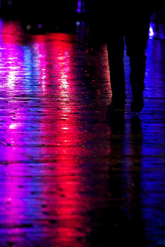 ----------------------A walk in the city at night as the heavens open.#photography #AbstractPhotography #StreetPhotography #NeonRainsource----------------------A walk in the city at night as the heavens open.#photography #AbstractPhotography #StreetPhotography #NeonRainsource