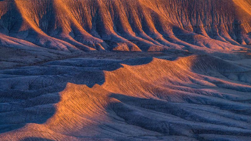 凯恩维尔附近荒地的砂岩地层, 犹他州, 美国 (© Chris Moore/TANDEM Stills + Motion)source