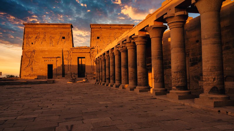 菲莱神庙 (aka Temple of Isis), 阿斯旺, 埃及 (© Ratnakorn Piyasirisorost/Getty Images)via Bing每日壁纸